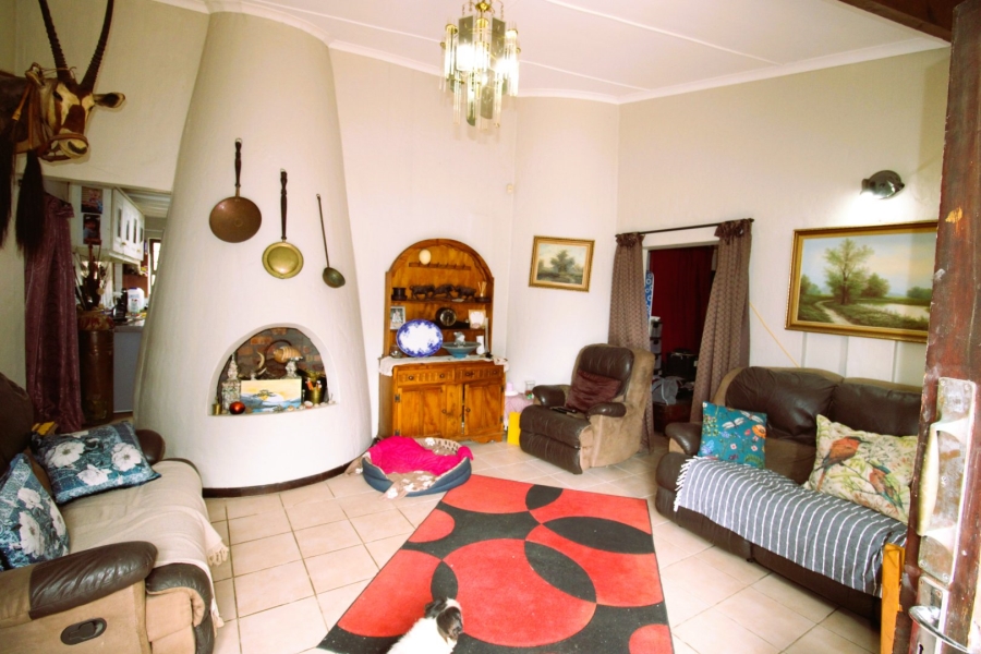 6 Bedroom Property for Sale in Gonubie Eastern Cape